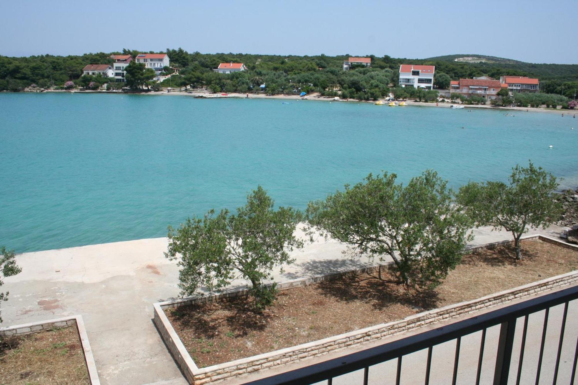 Trim Rooms And Apartments Lovište Kültér fotó