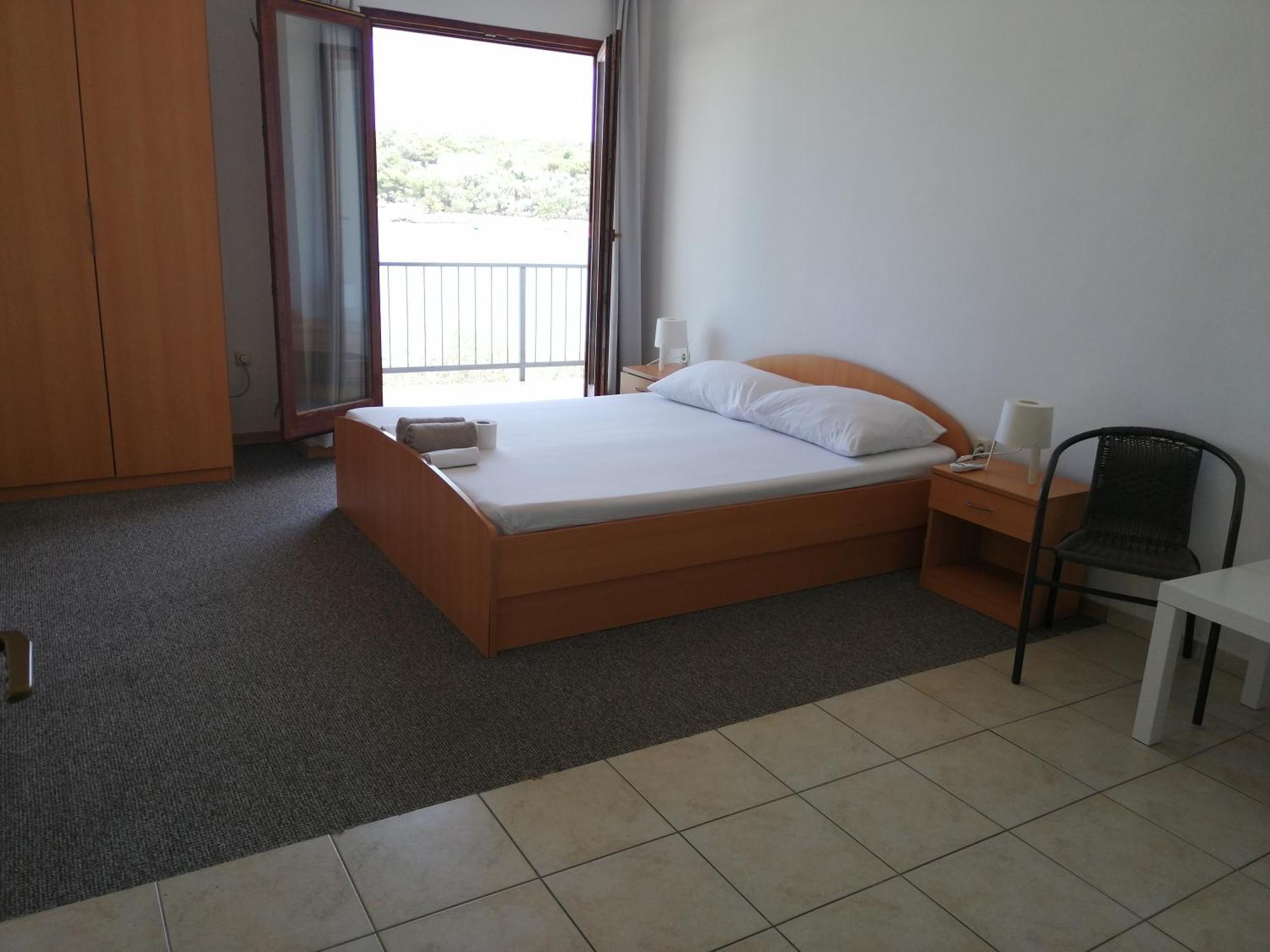 Trim Rooms And Apartments Lovište Kültér fotó