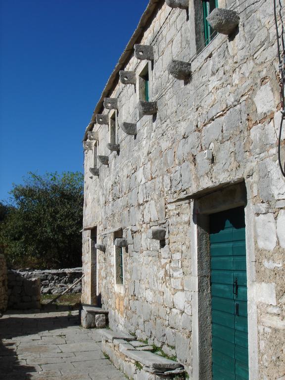 Trim Rooms And Apartments Lovište Kültér fotó